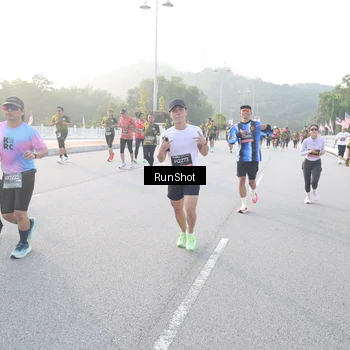 Runner Photo 6830027