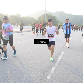 Runner Photo 6830041