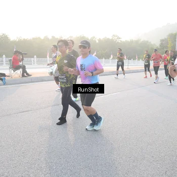 Runner Photo 6830047