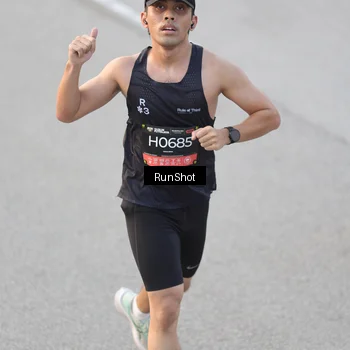 Runner Photo 6830062