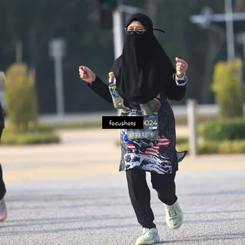 Runner Photo 6830063