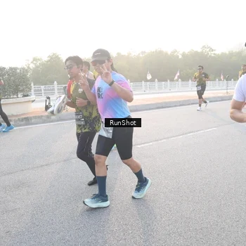 Runner Photo 6830073