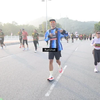 Runner Photo 6830078
