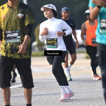 Runner Photo 6830083
