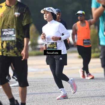 Runner Photo 6830093
