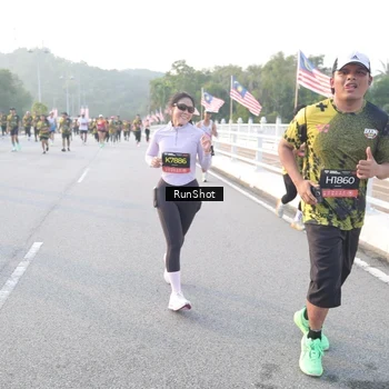 Runner Photo 6830094