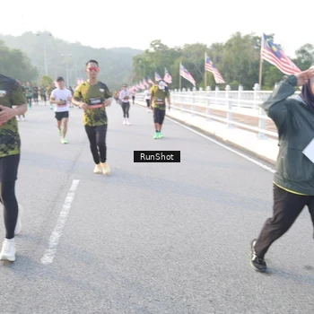 Runner Photo 6830096