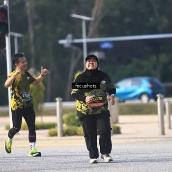 Runner Photo 6830131
