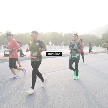 Runner Photo 6830151