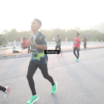 Runner Photo 6830163