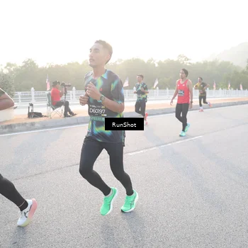 Runner Photo 6830169
