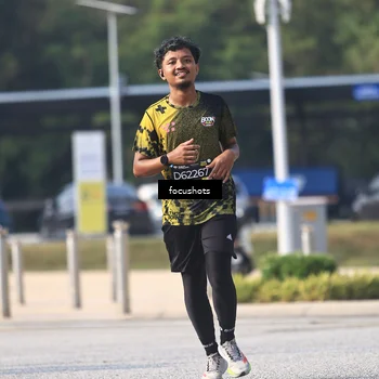 Runner Photo 6830171
