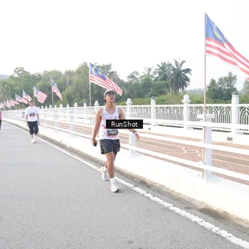 Runner Photo 6830201