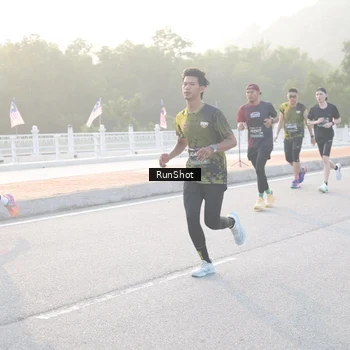 Runner Photo 6830214