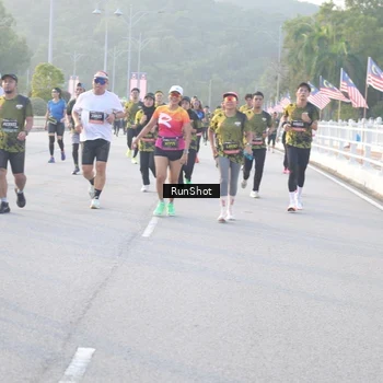 Runner Photo 6830217