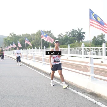 Runner Photo 6830218
