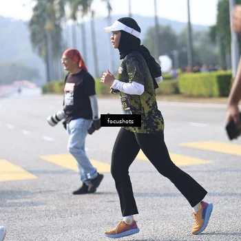 Runner Photo 6830219