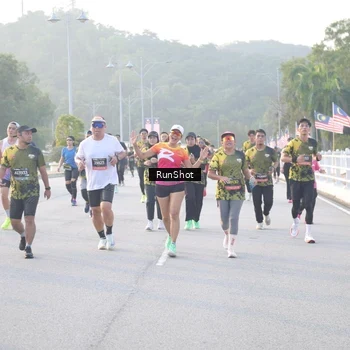 Runner Photo 6830225