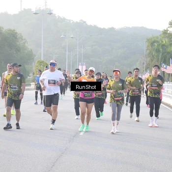 Runner Photo 6830228