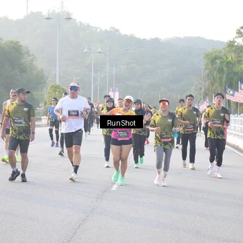 Runner Photo 6830231