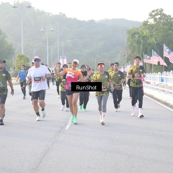 Runner Photo 6830232