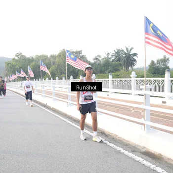 Runner Photo 6830233