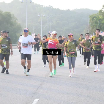 Runner Photo 6830246