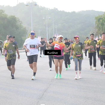 Runner Photo 6830248