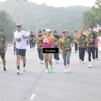 Runner Photo 6830250