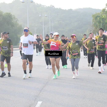 Runner Photo 6830252