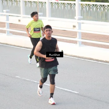 Runner Photo 6830260