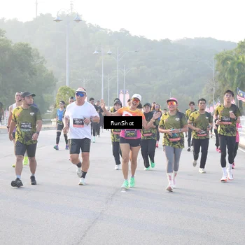Runner Photo 6830280