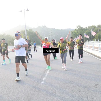 Runner Photo 6830296