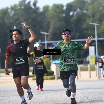 Runner Photo 6830301