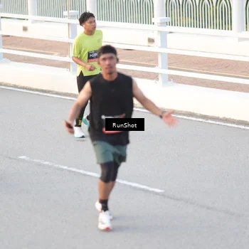 Runner Photo 6830308