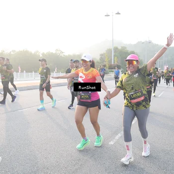 Runner Photo 6830344
