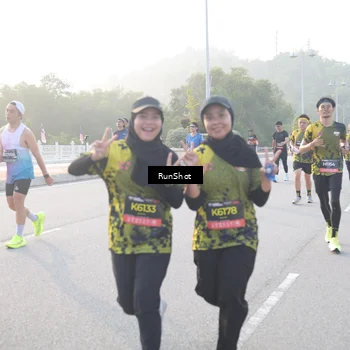 Runner Photo 6830375
