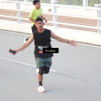 Runner Photo 6830394