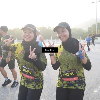 Runner Photo 6830404