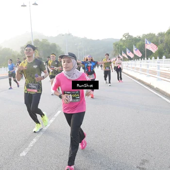 Runner Photo 6830420
