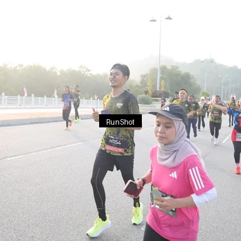Runner Photo 6830427