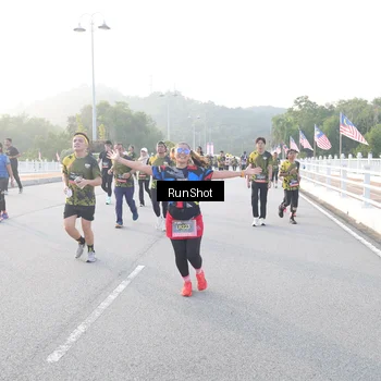 Runner Photo 6830443