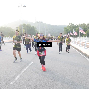 Runner Photo 6830444