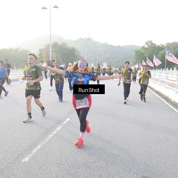 Runner Photo 6830446