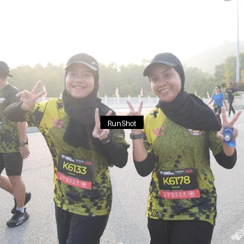 Runner Photo 6830471
