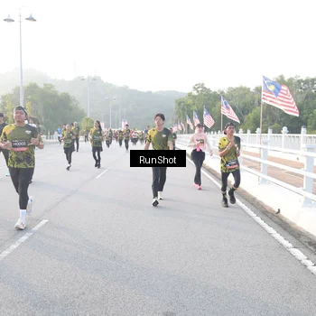 Runner Photo 6830474