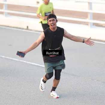 Runner Photo 6830475