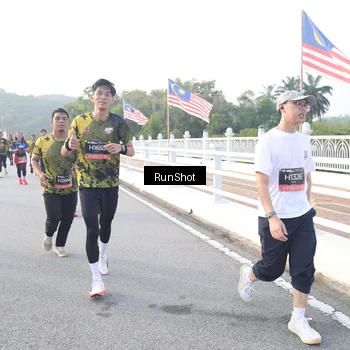 Runner Photo 6830476