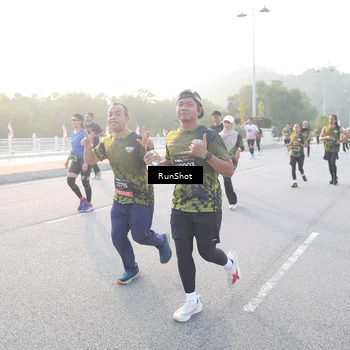 Runner Photo 6830510