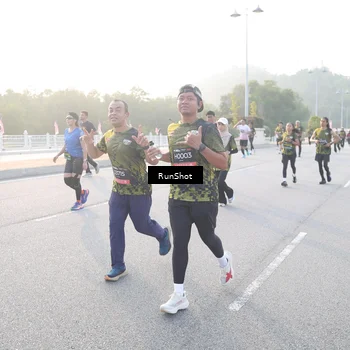 Runner Photo 6830517